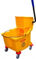 Mop wringer trolley